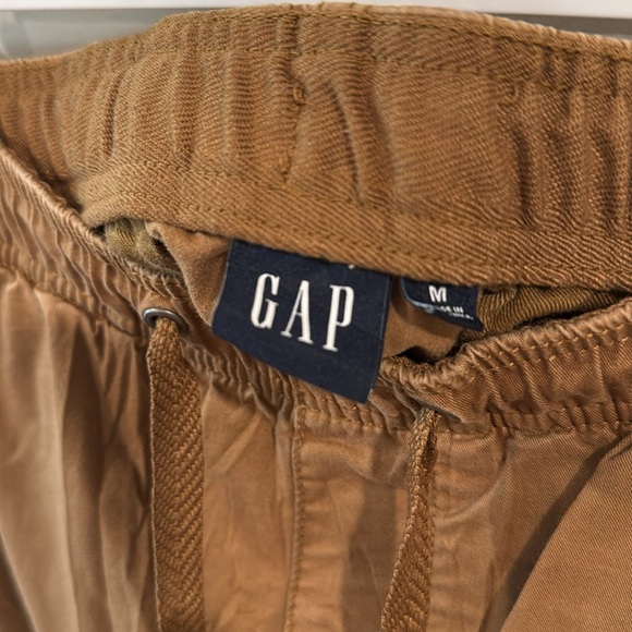 GAP Men's Tan Jogger Cargo Pants Draw String Front Pockets Chinos Size M - Picture 3 of 5